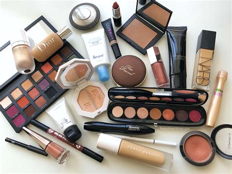 Makeup & Cosmetics .